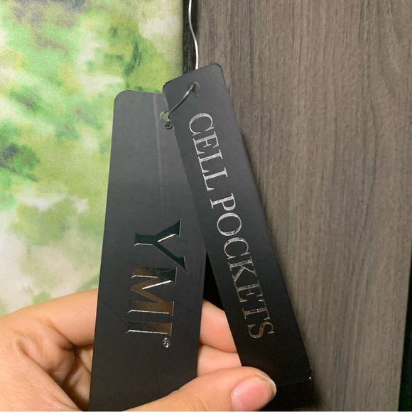 YMI high waisted bike shorts size Large NWT - Picture 3 of 6